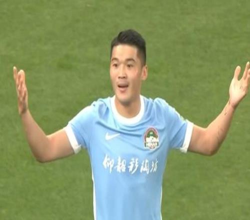 中超巨大爭議！鐘義浩進球被吹，古斯塔沃幫倒忙，VAR介入