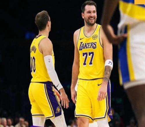 44+9+5，三節(jié)填滿數(shù)據(jù)欄，湖人這波太輕松了