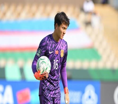 李昊丟兩球仍獲全隊(duì)最高分！單場(chǎng)6神撲，力阻王鈺棟高迪必進(jìn)球