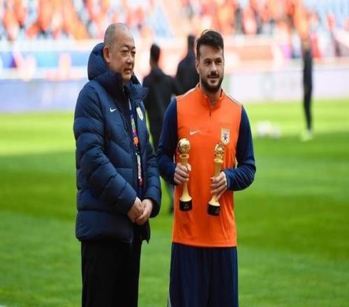 首輪打滿全場并獻助攻，瓦科社媒慶祝勝利：好的開始，三分到手