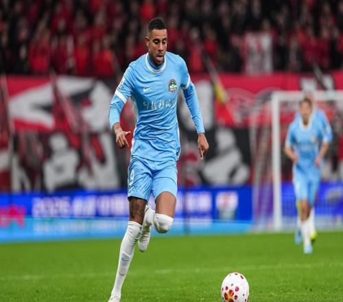 上港后悔嗎剛放走功勛外援，他就上演反殺舊主一幕，制造進球！