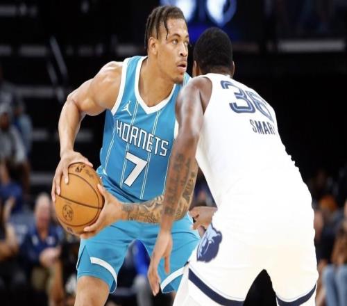 記者：山東新外援約翰遜已經(jīng)抵達香港，能趕上CBA二階段首戰(zhàn)