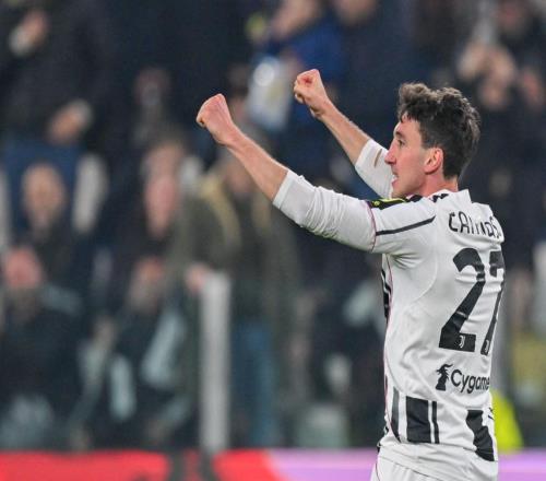 一場40制造意甲慘案，尤文終結(jié)4輪不勝，爭四格局大亂：3隊混戰(zhàn)