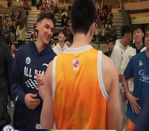 CBA全明星單項決賽：俞澤辰?jīng)_擊扣籃王胡明軒欲再度加冕三分王