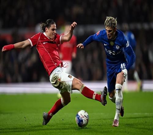 雷克瑟姆的好萊塢之夜被紅牌毀掉！切爾西死里逃生晉級足總杯八強(qiáng)