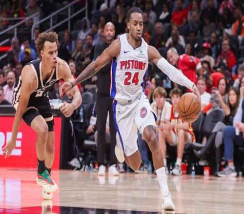 5年轉學4次，只為圓夢NBA，如今拿8萬年薪，化身最強臨時工