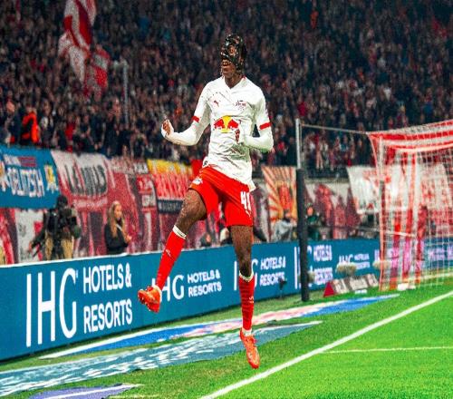 曼聯(lián)轉會：紅魔相中10球7助德甲妖鋒，中場引援目標或遭死敵截胡