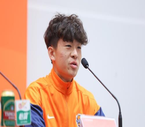 喜訊！16歲鄺兆鐳完成中超首秀，名嘴董路驕傲宣布：他是我干兒子