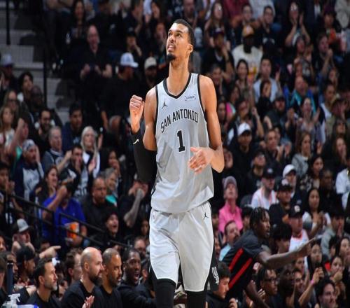 NBA贏下“德州內(nèi)戰(zhàn)”，誰能阻止文班亞馬