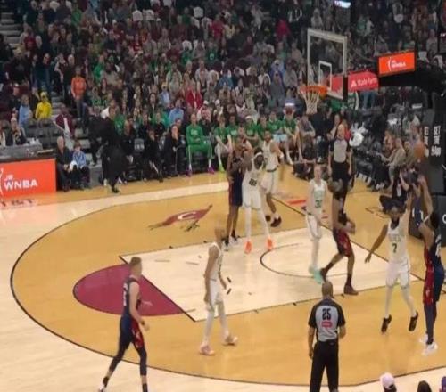 塔圖姆末節(jié)三分鎖勝局，綠軍客場(chǎng)三殺騎士鞏固?hào)|部第二