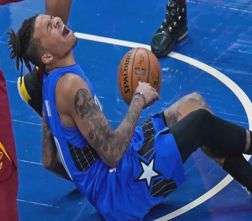 富爾茨首秀！7中2僅得4分！歡迎回來，NBA狀元