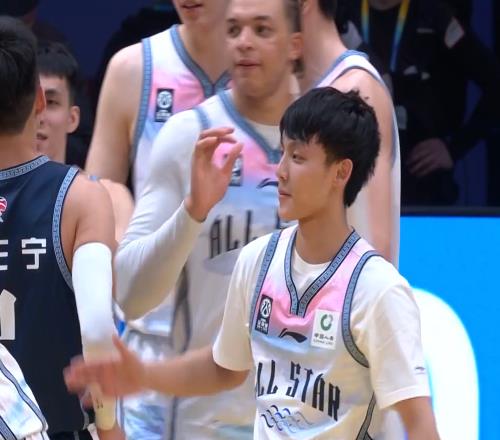 拿到全明星賽MVP大獎(jiǎng)，徐杰感慨萬千！