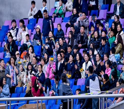 场均2.8万！中超首轮上座曝光：泰山主场超3万，申花vs英博超4万