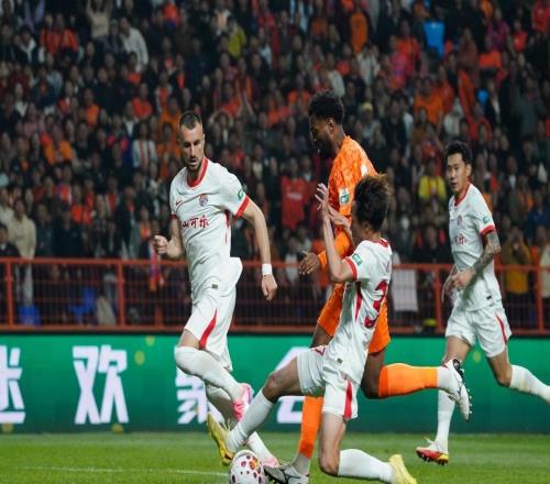 首輪戰(zhàn)罷，3場預(yù)料之中，2場意外，球迷：買幾個好外援就能爭冠