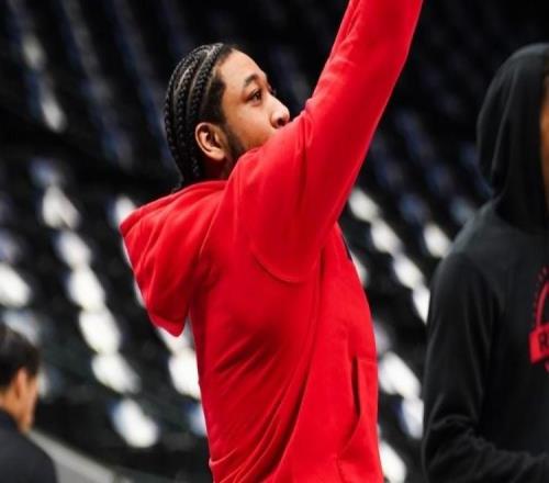 17人陣容2人缺陣，火箭坐擁15員悍將，可組3套陣容暫無(wú)引援計(jì)劃