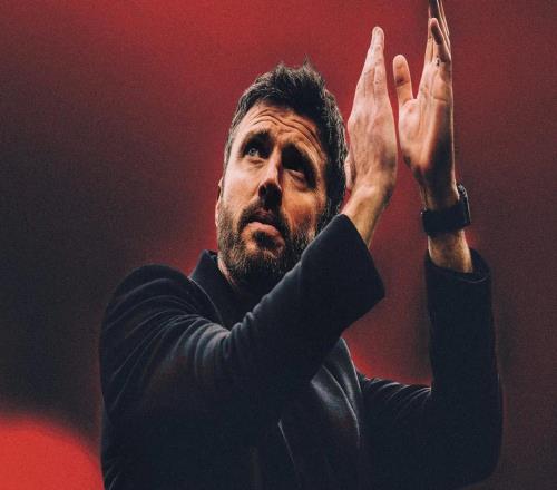 TA：卡里克對(duì)未來守口如瓶，但熟悉他的人相信他愿意留下