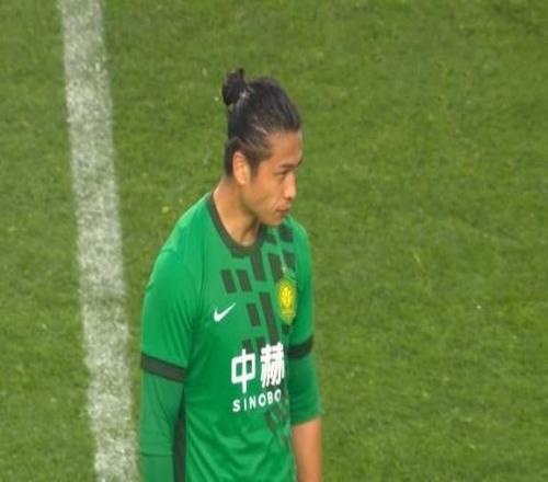 贏球抹平負(fù)分，京魯?shù)卤然樵嚱鹗韲[緊盯張玉寧泰山中場占優(yōu)