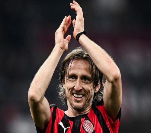 百年同城德比！AC米蘭10國米賽季雙殺+三連勝意甲爭冠懸念重燃