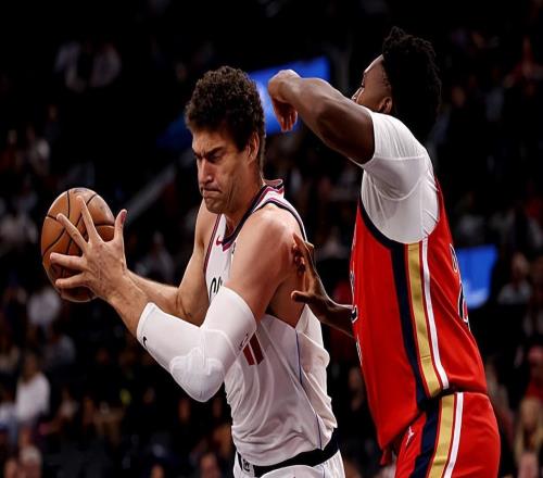 使用方式存在巨大問(wèn)題，快船完全是將內(nèi)線老將的缺點(diǎn)暴露了出來(lái)