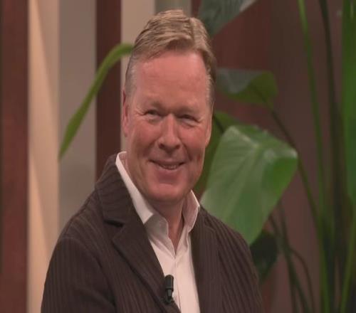 科曼：我兩天訓練里就看出佩德里太出色，特別是梅西也愿給他傳球