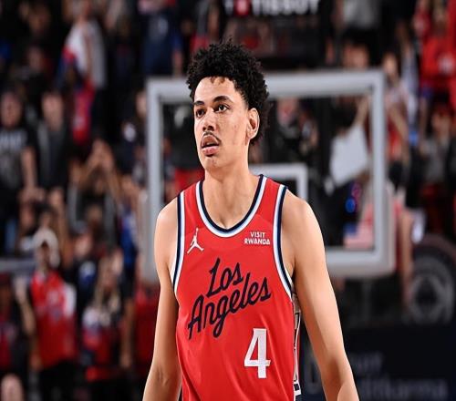 近期表現(xiàn)略顯平庸！快船鋒線新秀能否坐穩(wěn)球隊(duì)第9人的位置呢