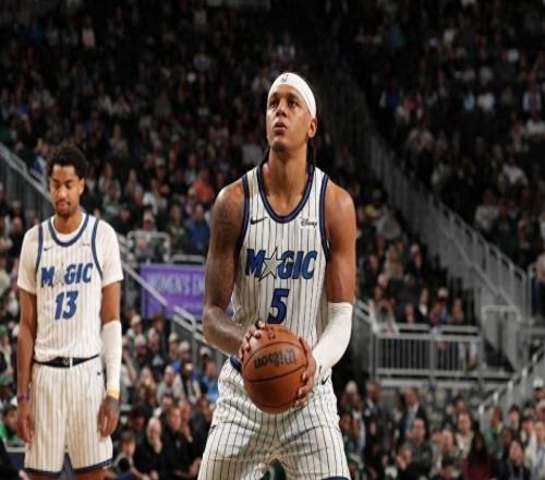 爆冷碾壓！雄鹿缺核慘敗39分，班凱羅33+封神，波蒂斯創(chuàng)歷史