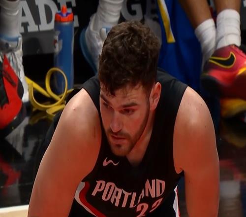 開拓者大勝步行者20分！賽后數(shù)據(jù)一覽，不是楊瀚森，最大功臣是他