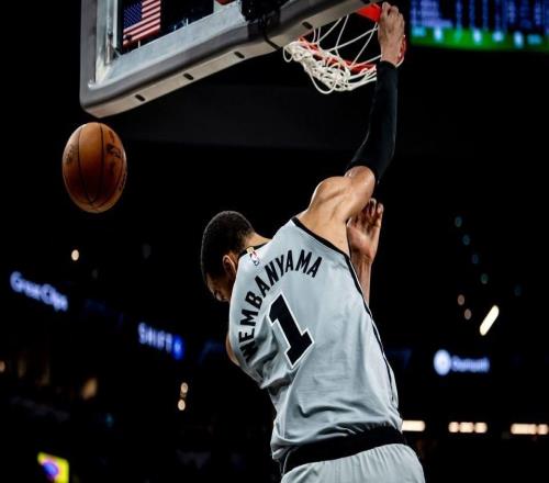 145120！文班29+8+4封蓋，杜蘭特23分，馬刺輕取火箭迎4連勝