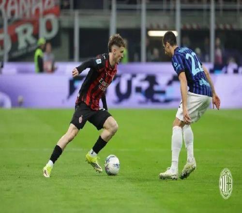 集錦丨埃斯圖皮尼安處子球，米蘭10賽季雙殺國米