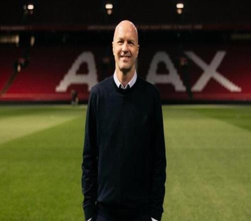 小克魯伊夫：離開巴薩后我本能加盟皇馬，但弗格森親自邀請(qǐng)我