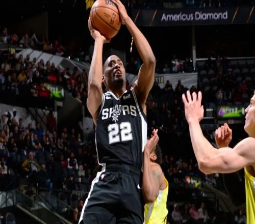 就在剛剛，NBA1簽1裁1報(bào)銷！27+5后衛(wèi)馳援哈登，火箭悍將闖下大禍