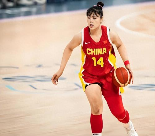 3月10日官宣！女籃12人名單公布，隊(duì)長(zhǎng)人選曝光，宮魯鳴要用大招