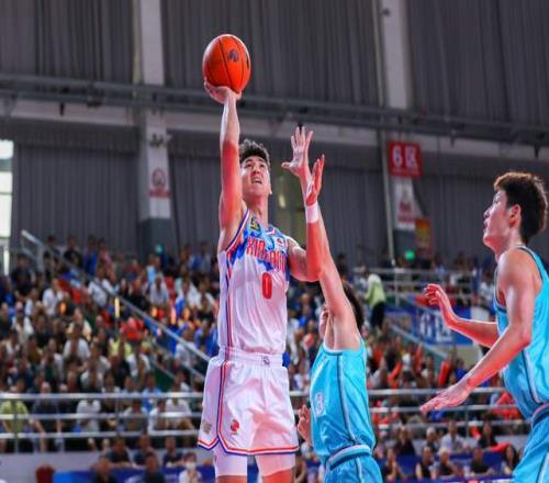 沖擊季后賽難了！新疆男籃三大主力連續(xù)賽季報(bào)銷，格蘭也無(wú)能為力