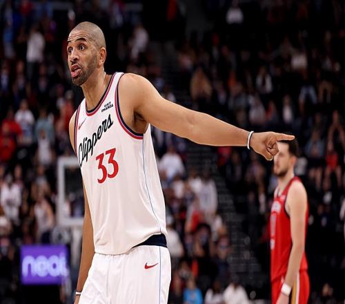 做好精神領(lǐng)袖就好了，快船為什么非要讓鋒線老將進(jìn)入輪換陣容呢