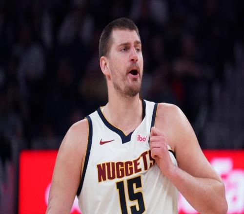 半場準三雙定調(diào)！約基奇9+7+5助掘金緊咬雷霆，全能屬性貫穿攻防