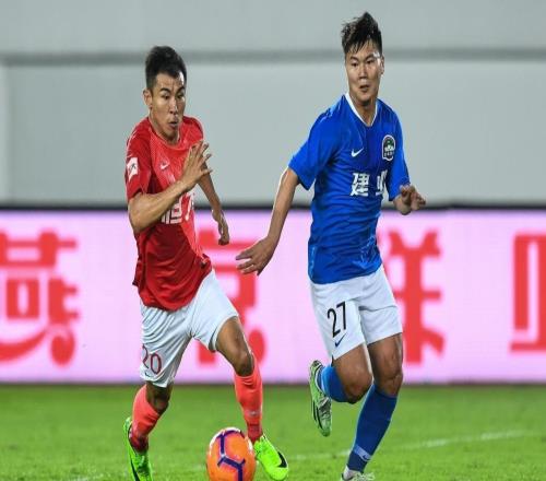 30年交情！申花發(fā)布于漢超在廣州隊榮耀時刻，曾借出基地聯(lián)手抗港