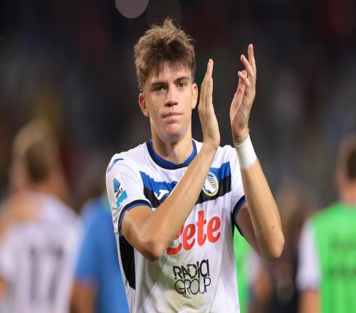 國米邊衛(wèi)引援遇阻：三大對象一個比一個貴，誰來接鄧弗里斯的班