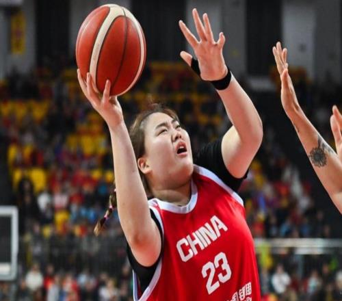 劉禹彤為何無緣中國女籃12人大名單！分析，主要有3個原因