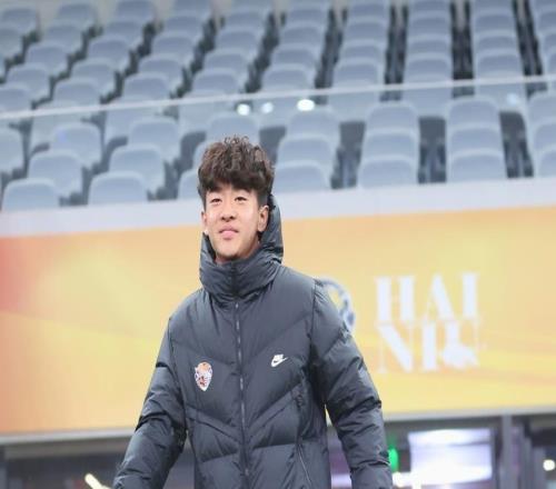 喜事連連！鄺兆鐳剛完成中超首秀，又確定入選國足，本賽季沖首發(fā)