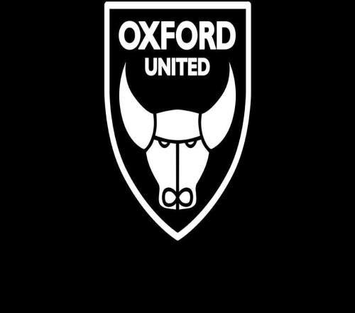 哀悼，牛津聯女足15歲球員阿普林在比賽中暈倒之后不幸離世