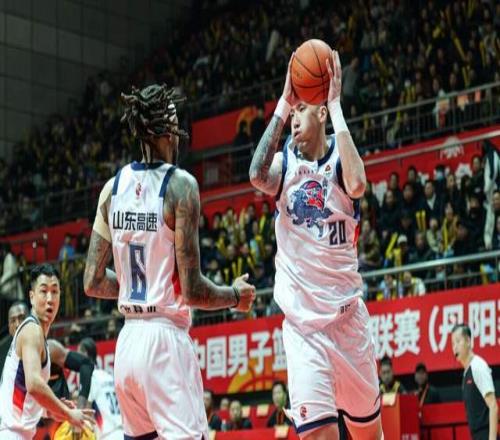 山東主場(chǎng)VS江蘇全力復(fù)仇！超級(jí)外援確定上演首秀，邱彪要力保前四