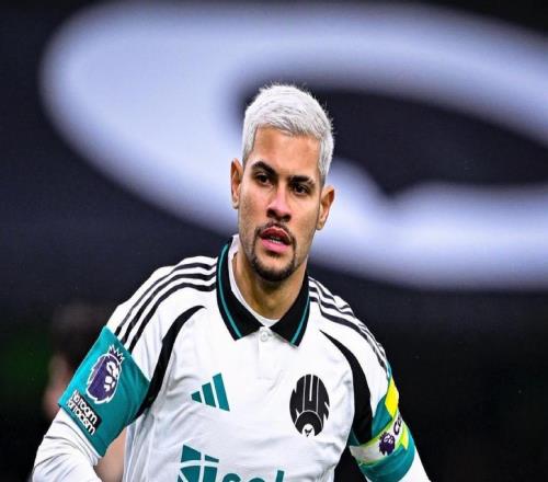 胖虎遺計(jì)定中場(chǎng)曼聯(lián)34歲老臣離隊(duì)前推薦老鄉(xiāng)，助紅魔重塑防守