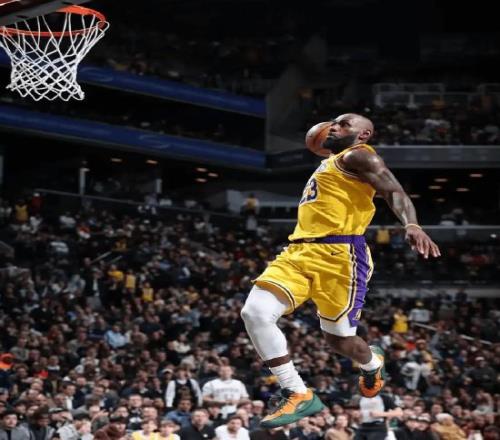 美媒公布本賽季快攻榜單：詹姆斯斷崖式領先，26.6%無人能敵！