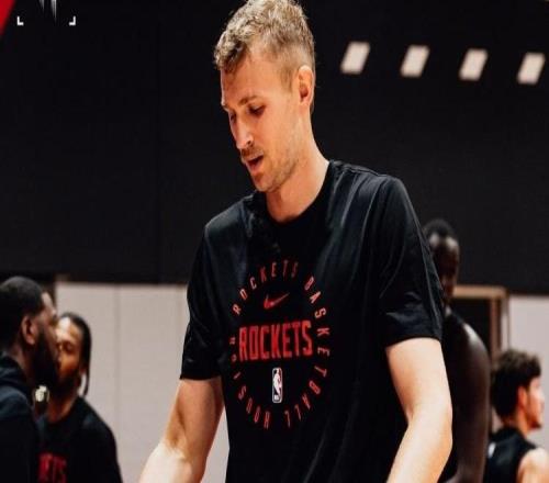 火箭重組內(nèi)線失敗重用1人裁掉1人成敗筆，他若留隊，休城能爭冠