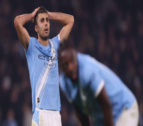 逃過禁賽！羅德里怒噴裁判遭罰8萬鎊，曼城核心保住出戰(zhàn)資格