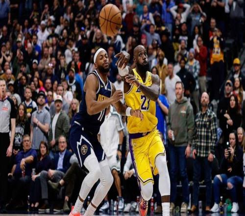 火力全開(kāi)，湖人隊(duì)詹姆斯抨擊NBA裁判“判罰不一致”，表達(dá)不滿