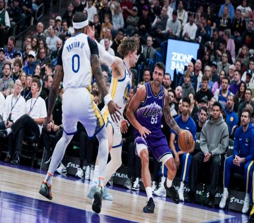 想輸輸不了想贏贏不了，勇士罰球太辣眼睛，小庫(kù)里不夠得讓他哥來(lái)