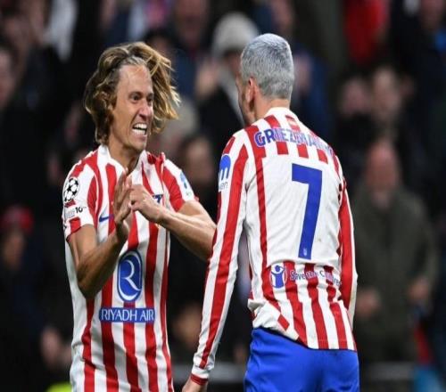 對(duì)手連續(xù)送禮，馬競隊(duì)史首次歐冠單場比賽上半時(shí)打進(jìn)4球