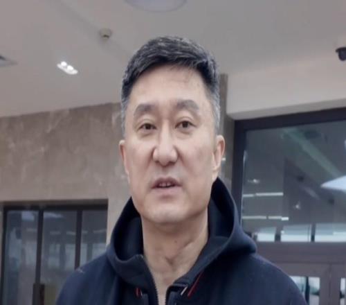 杜鋒：回到家鄉(xiāng)感覺很好崔永熙已經(jīng)參加對抗訓練復出在即