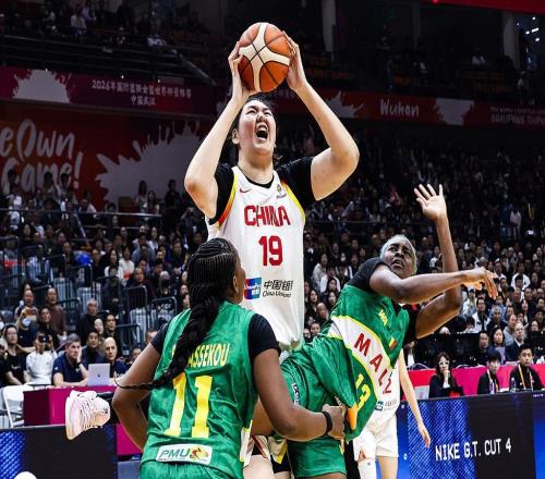 誰給張子宇傳球功勛后衛(wèi)給出了答案，老帥臨時(shí)征召收獲大效果